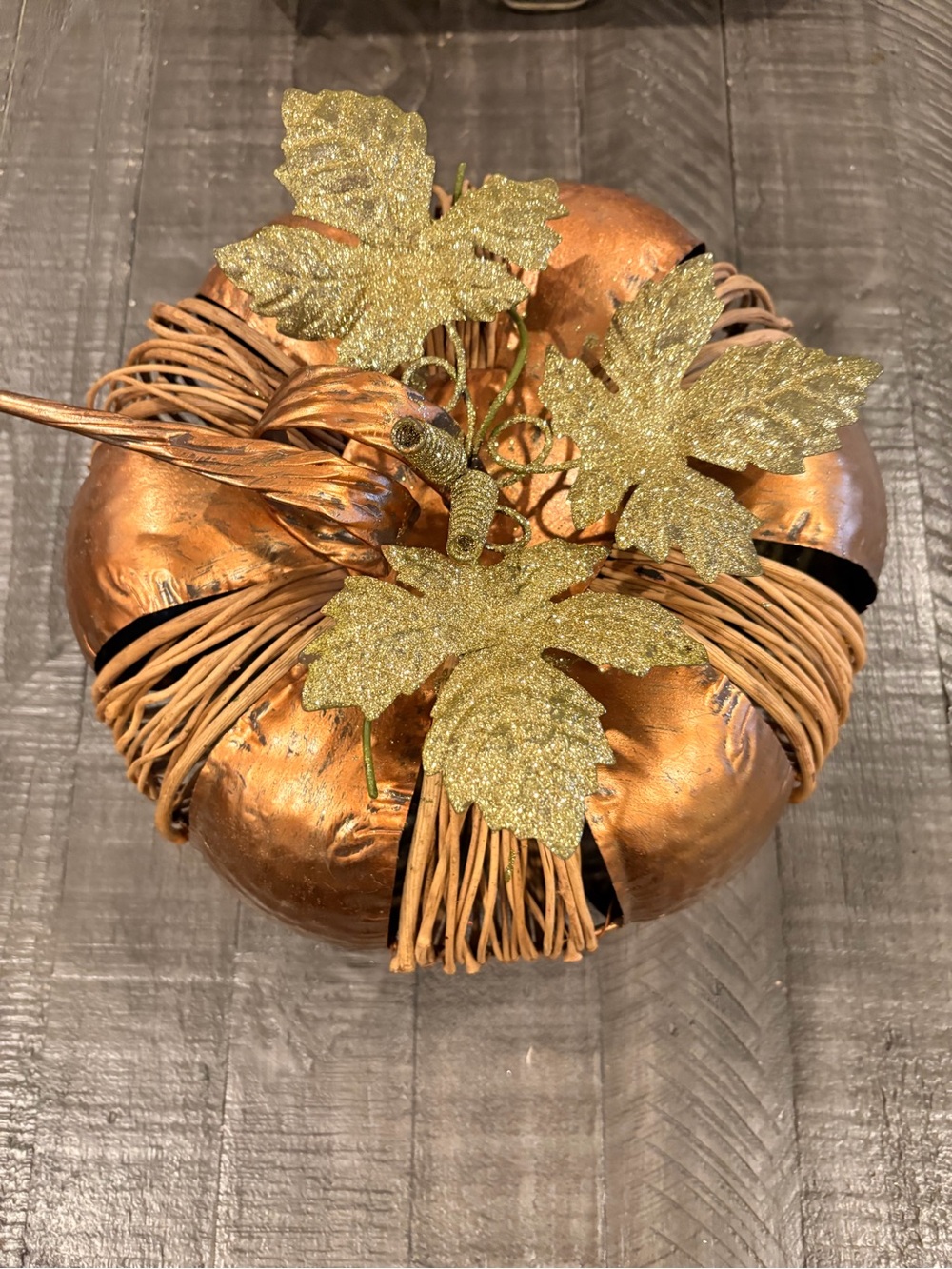 Hammered Copper Metal Rattan Pumpkin Fall Harvest Decor Gold Glitter Leaves 11”